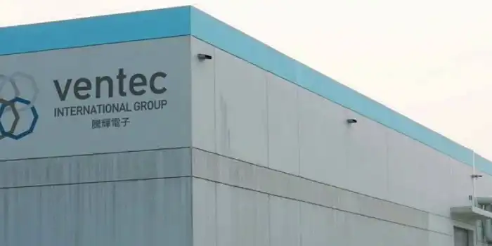 logo-on-building