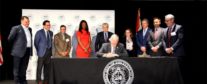 Mike-Parson-Signs-House-Bill-3007