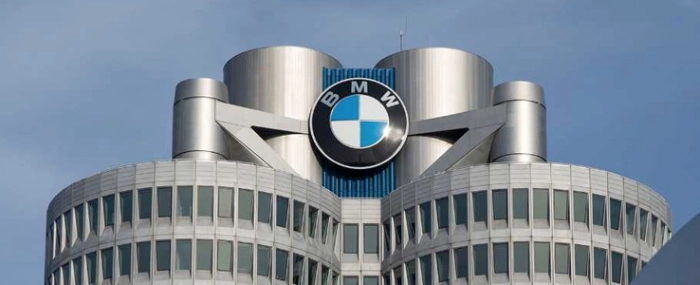 logo-on-corporate-headquarters