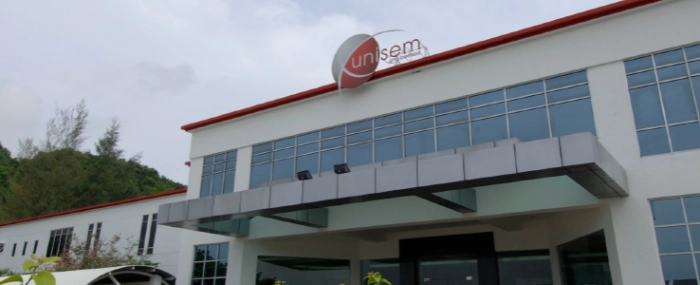 logo-on-building