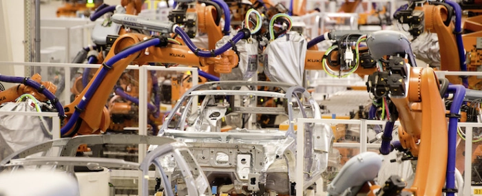 robots-inside-factory