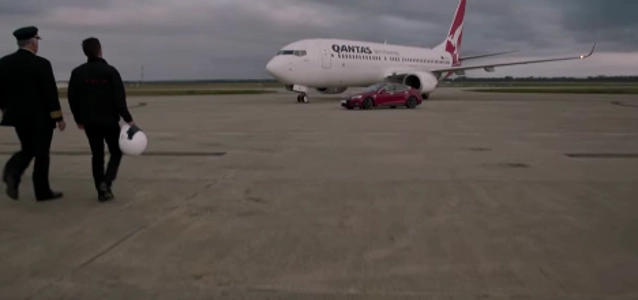 vs-tesla-race