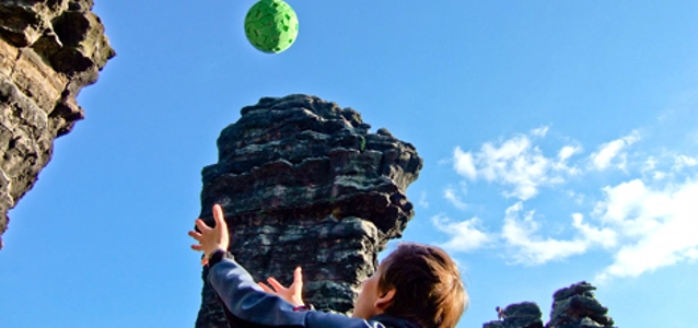 ball-camera-throw1