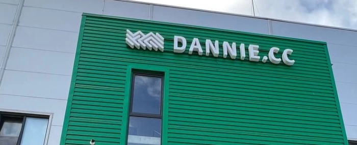 logo-on-building