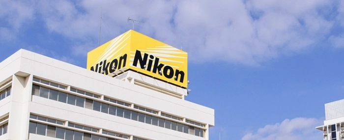 logo-on-building