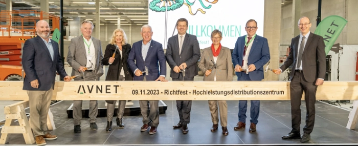topping-out-ceremony-distribution-center-Bernburg