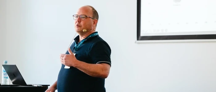 Expo-ZRH26-claus-speaking