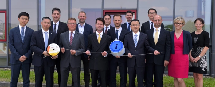 Leoni-Hengtong-JV-Representatives-both-companies