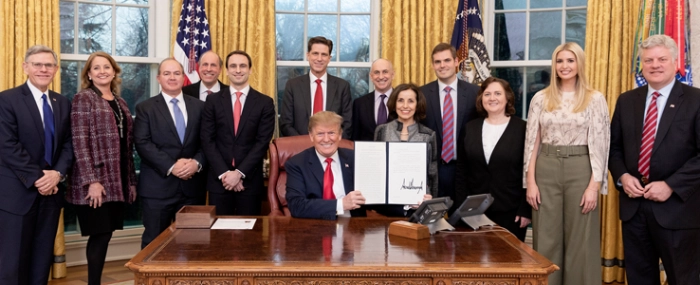 Trump-signs-AI-Executive-Order