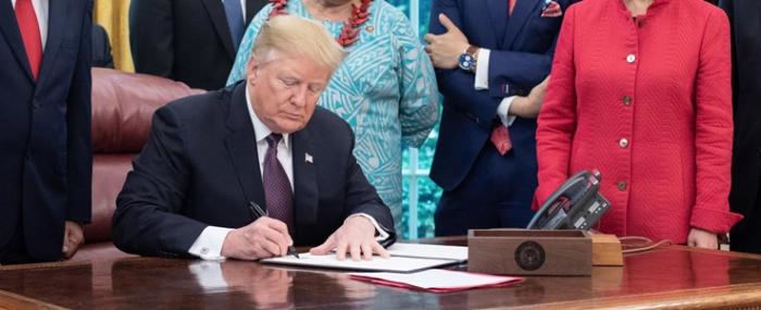 president-trump-signing-order