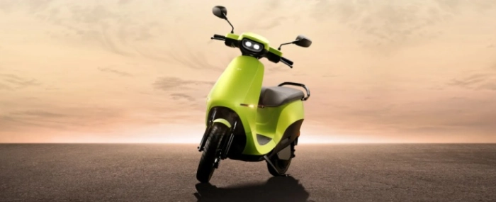 Electric_scooter_2024