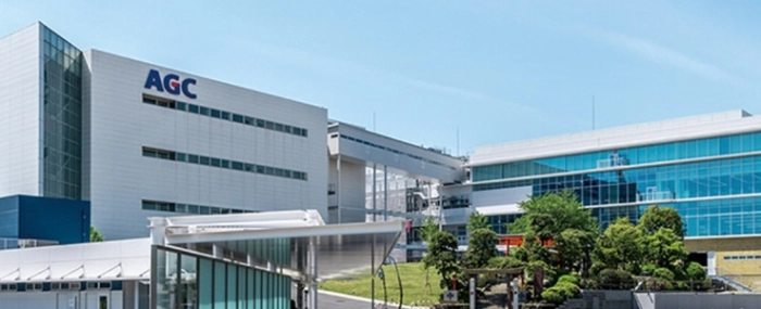 logo-on-building