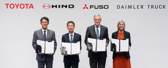 Fuso_Hino