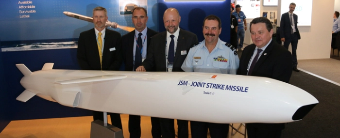 Picture-from-announcement-February-26-2015
