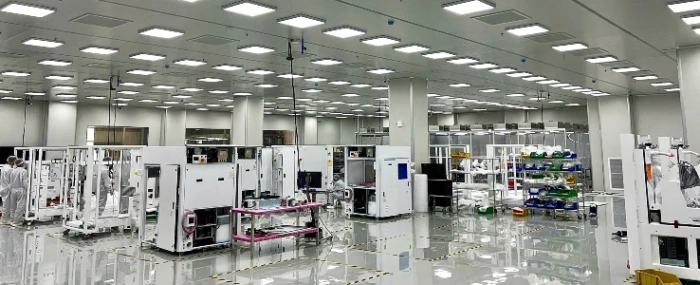 Vietnam-Facility-Cleanroom