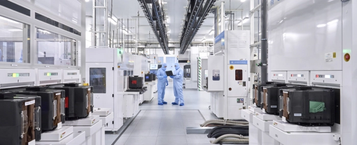 300mm-semiconductor-fabrication-line-Pragmatic-Park