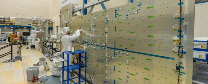 JCSAT-17-assembly