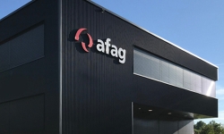 logo-on-building