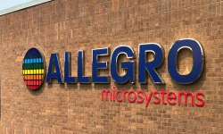 logo-on-building