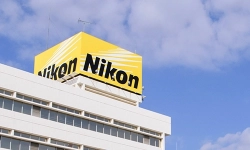 logo-on-building