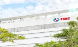 logo-on-building
