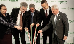 Schneider-Electric-groundbreaking-Hungary-2023