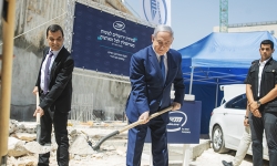 Mobileye-CEO-Amnon-Shashua-Prime-Minister-Benjamin-Netanyahu