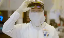 worker-lifting-glasses