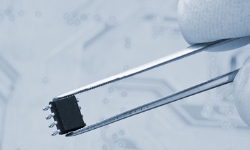 tweezer-chip