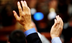 hand-vote