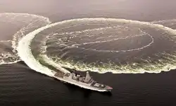 hms-dauntless-sea-trial