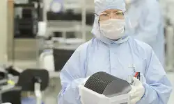 employee-walking-wafers