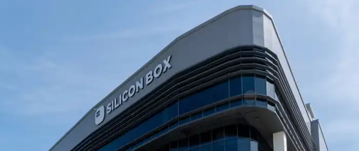 logo-on-building