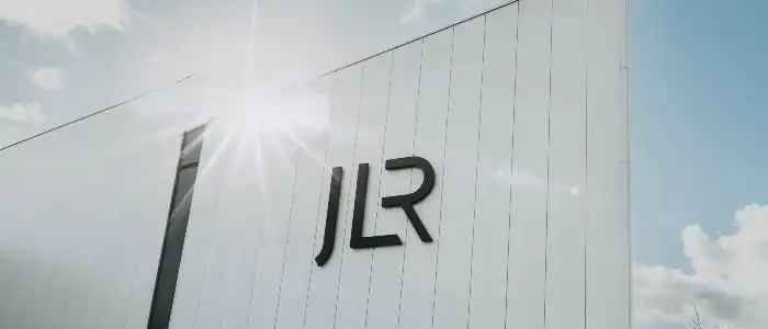 logo-on-building