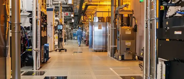 crolles-fab-big-room